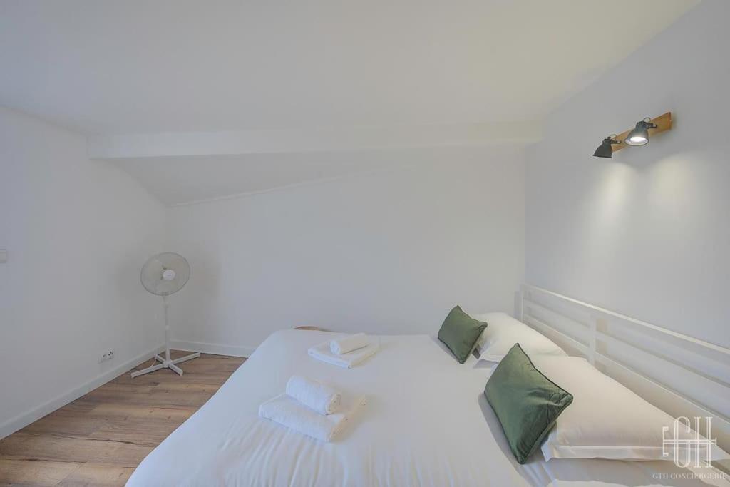 Le Bleuet - Quartier Des Halles Тур Екстер'єр фото