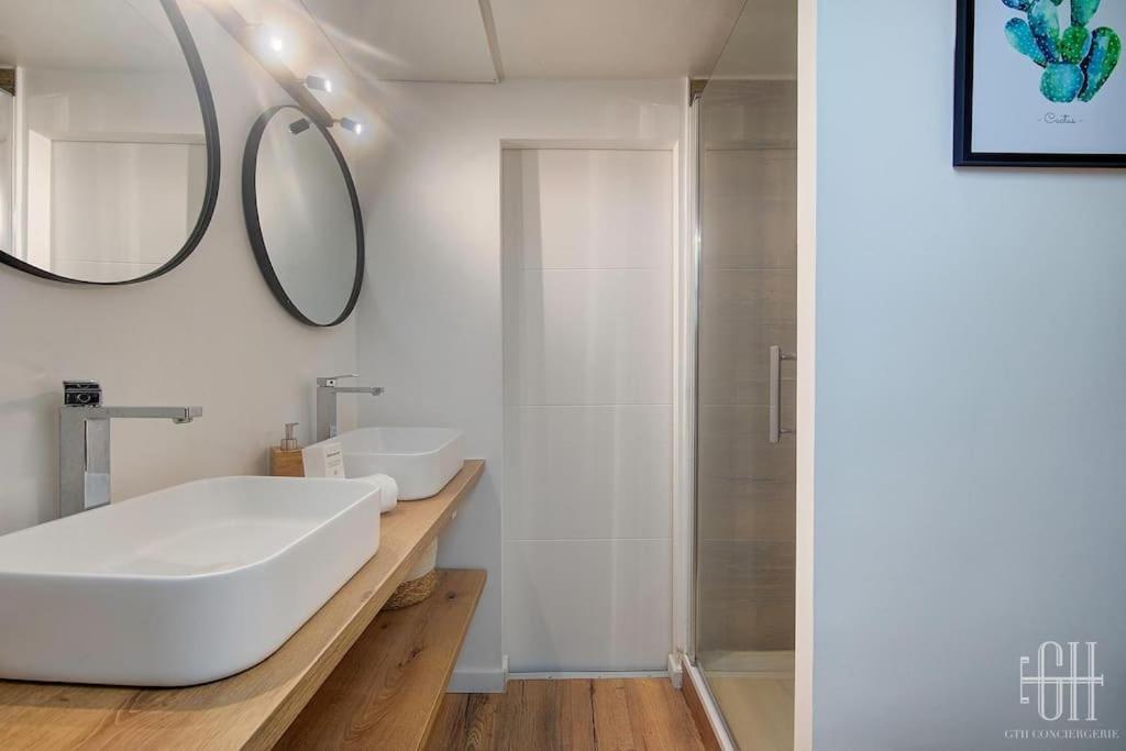 Le Bleuet - Quartier Des Halles Тур Екстер'єр фото